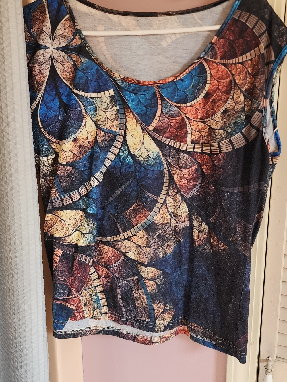 Sleeveless Women’s Printed Tank Top - Blue Multi